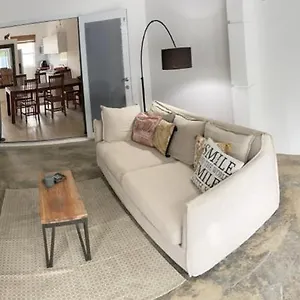 https://villa-susanna-3-bedroom-2-bathroom-house-sleeps-5plus.comcaribbean.com